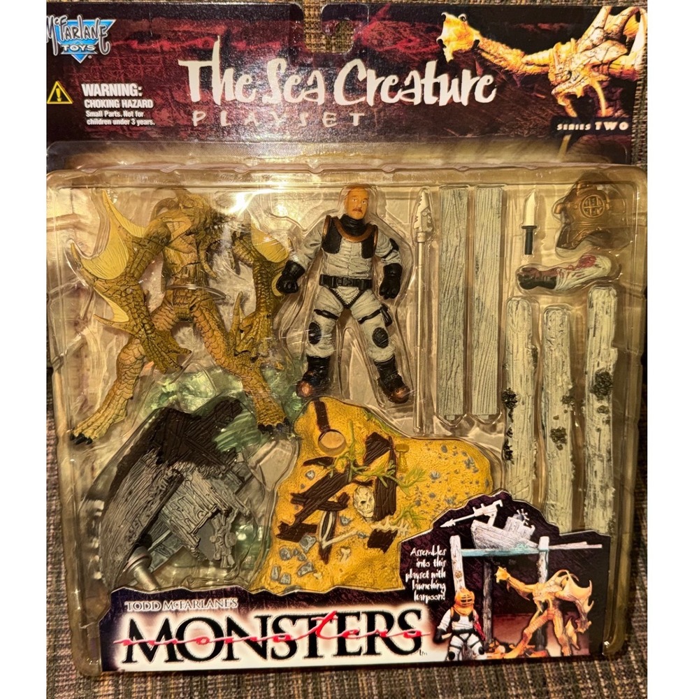 McFarlane Toys Monsters Series 2 The Sea Creature Playset New Sealed Diver
